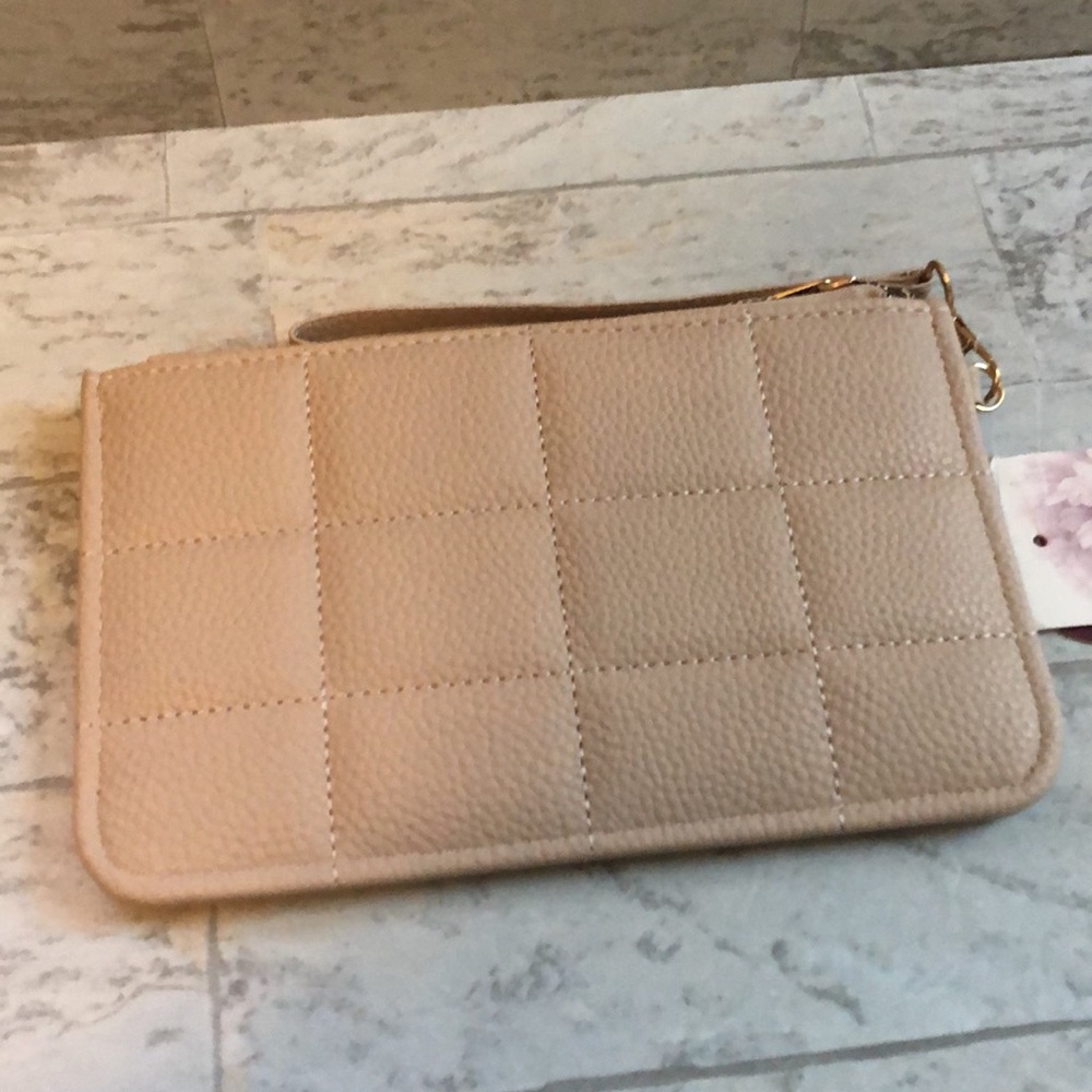 Kensie Quilted Vegan Leather Clutch Wristlet - Picture 4 of 8